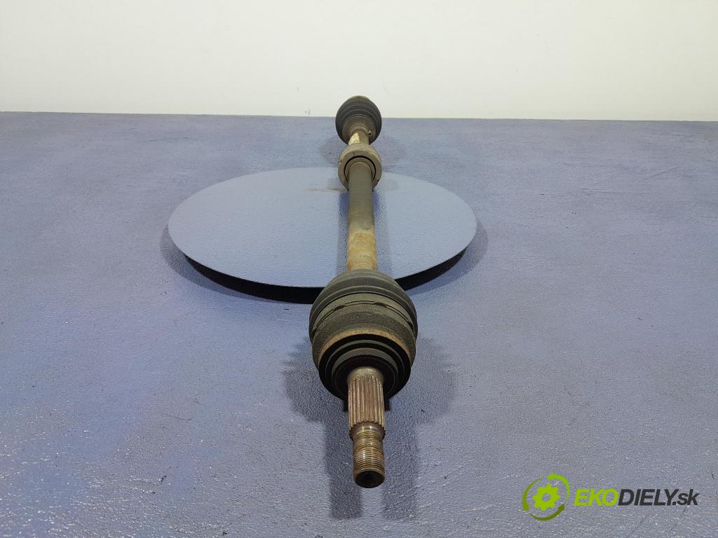 Dacia Sandero 2021 poloos Prava: Predné 391003401R