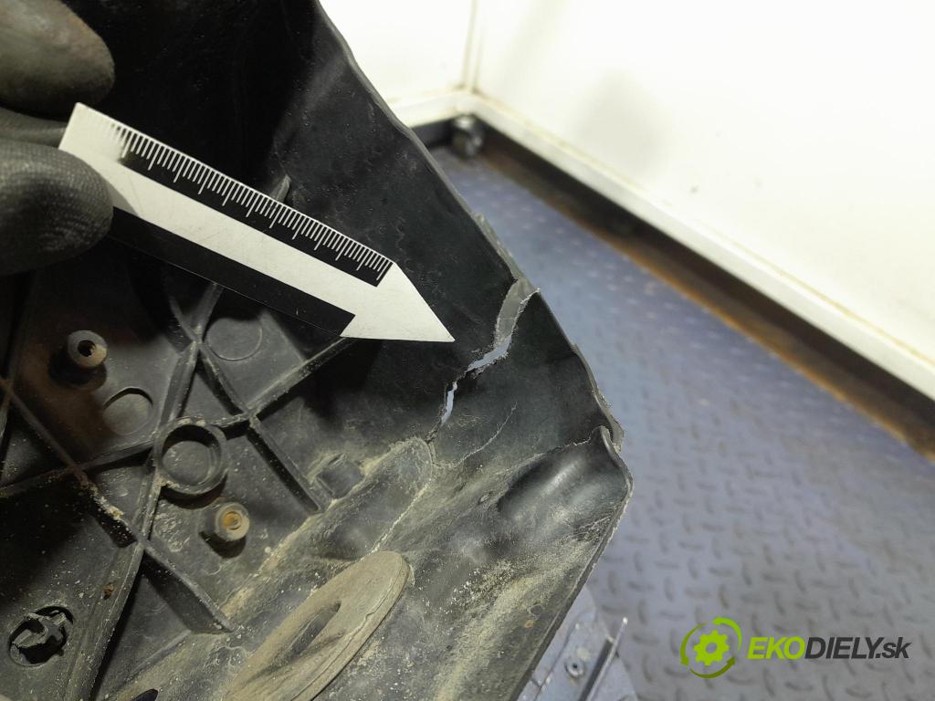 Vw Golf 2006 výstuha Predné: / pas predný 