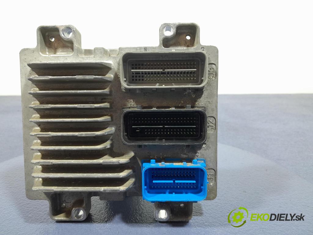 Opel Astra 2015 riadiaca jednotka Motor: 12669323