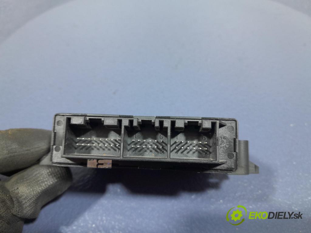 Porsche Cayman 2016 snímač / riadiaca jednotka PDC 95B919475K