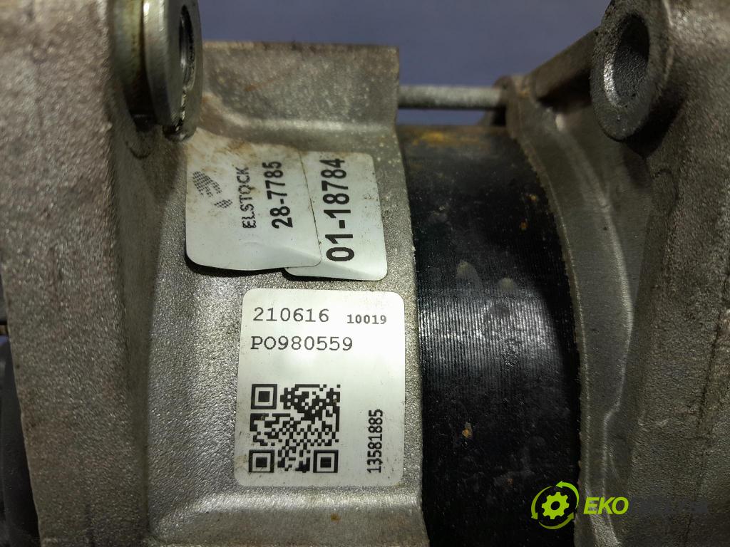 Opel Astra 2015 Alternator 13581885