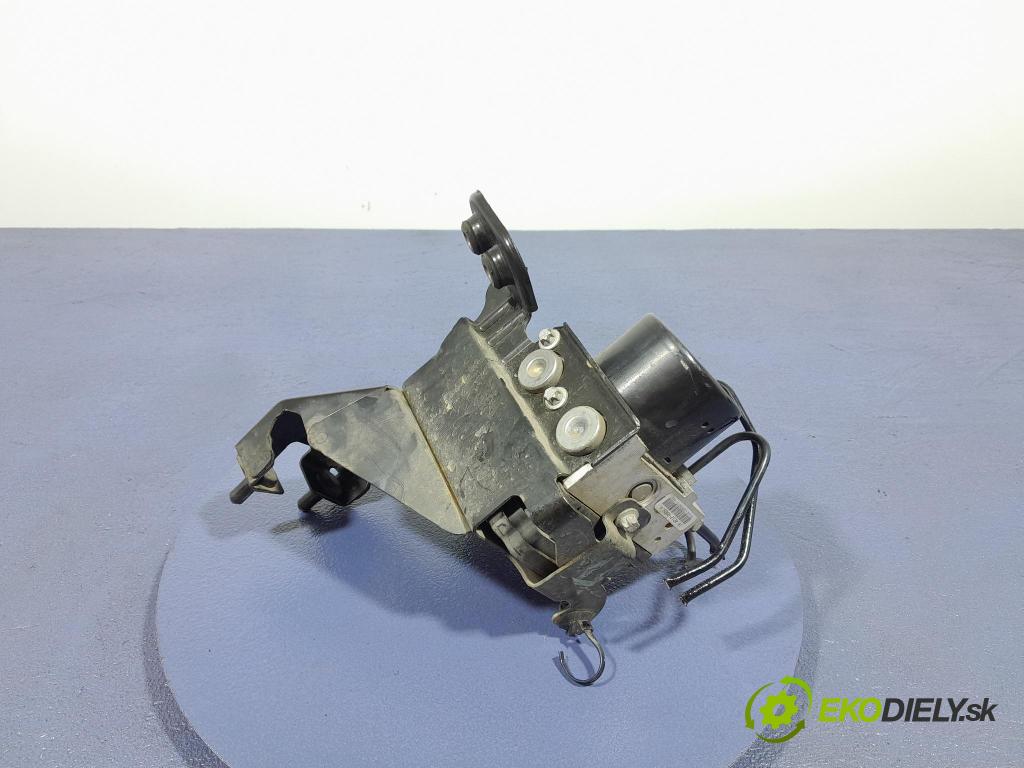 Opel Astra 2015 čerpadlo ABS x 13440100