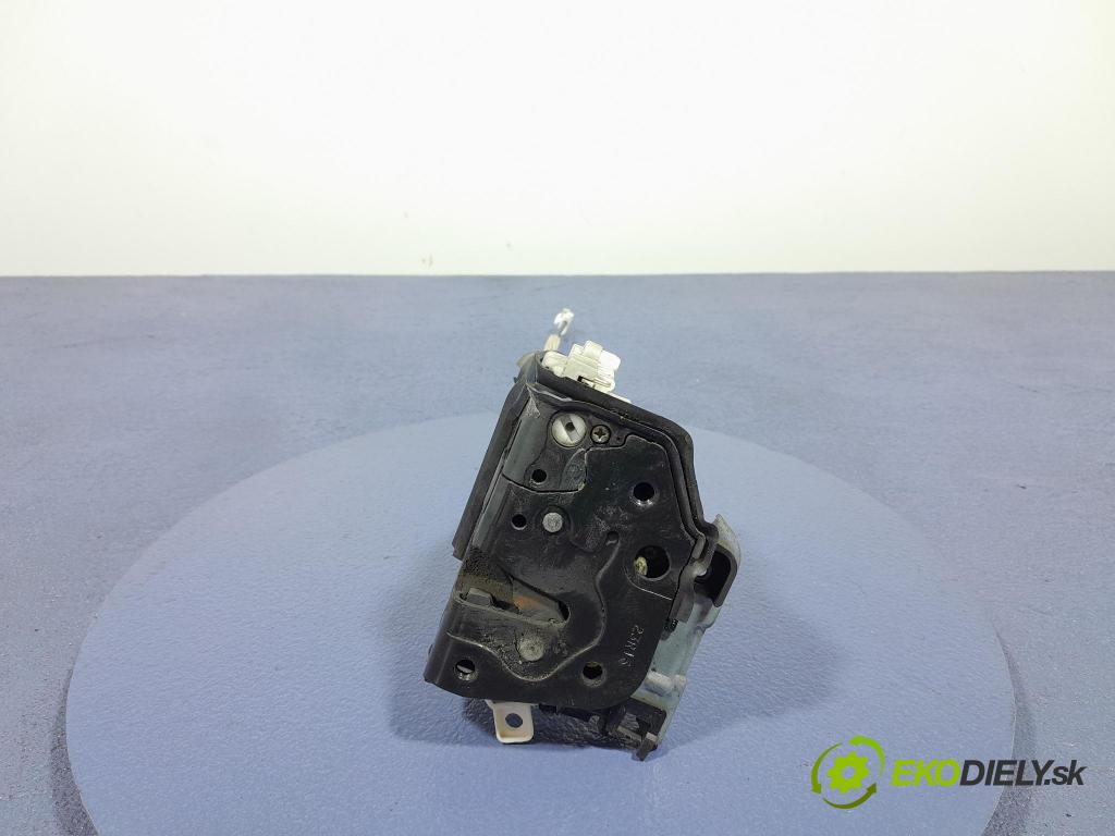 Porsche Cayman 2016 zámek dveře před v pravo: 8J1837016E