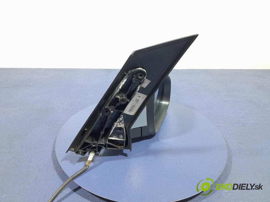Opel Astra 2015 zpětné zrcátko prave