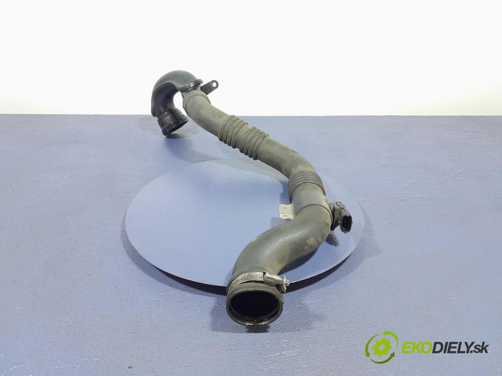 Opel Astra 2015 rúrka Vzduch: 13398481