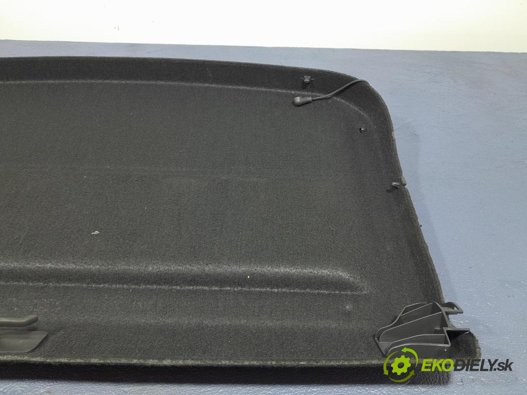 Opel Astra 2015 kufra: