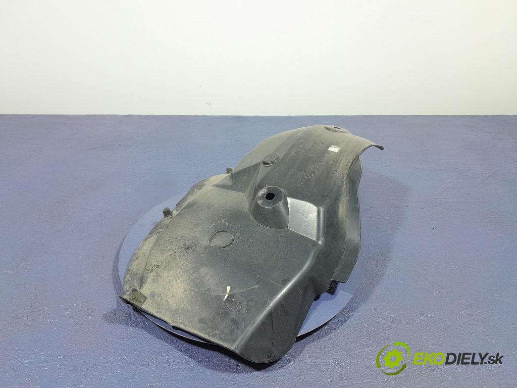 Dacia Sandero 2021 Blatník: plastický: zad 767495315R