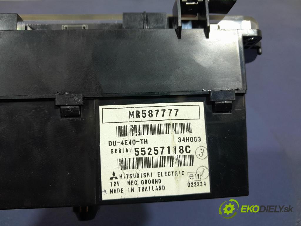 Mitsubishi Colt 2006 displej Radio / GPS MR587777