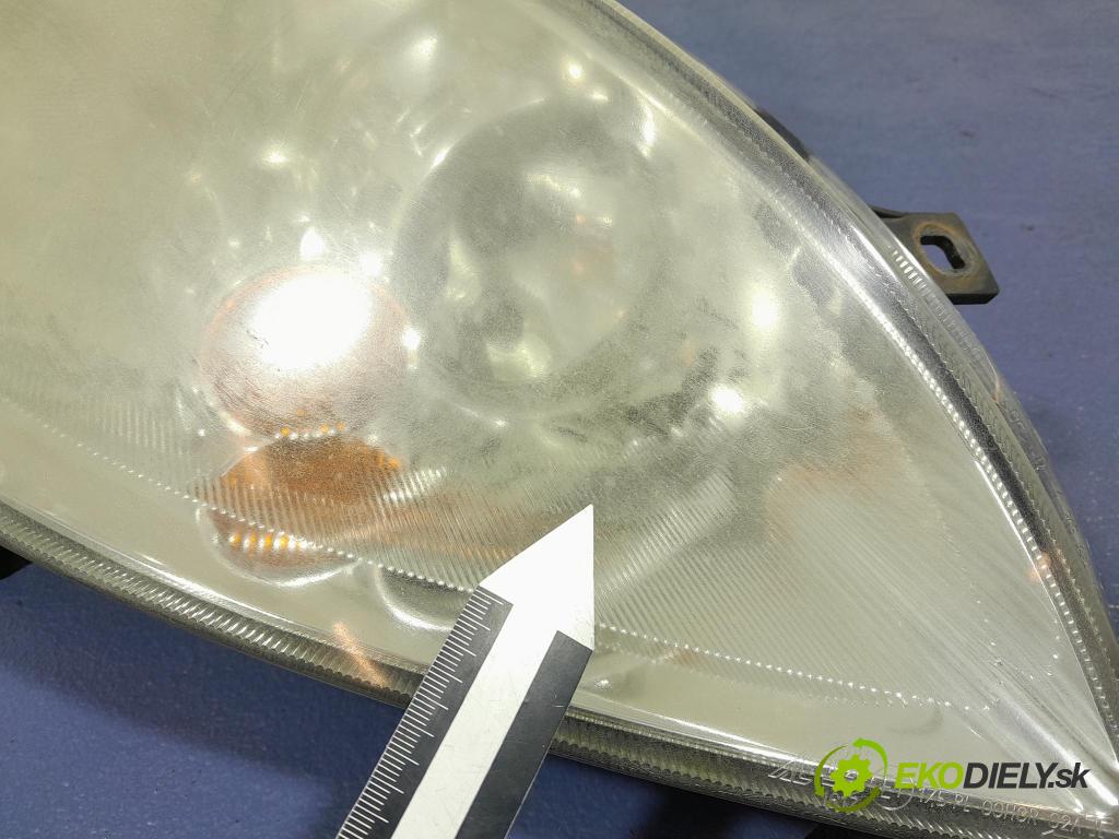 Mitsubishi Colt 2006 Reflektor: v pravo: MR957354