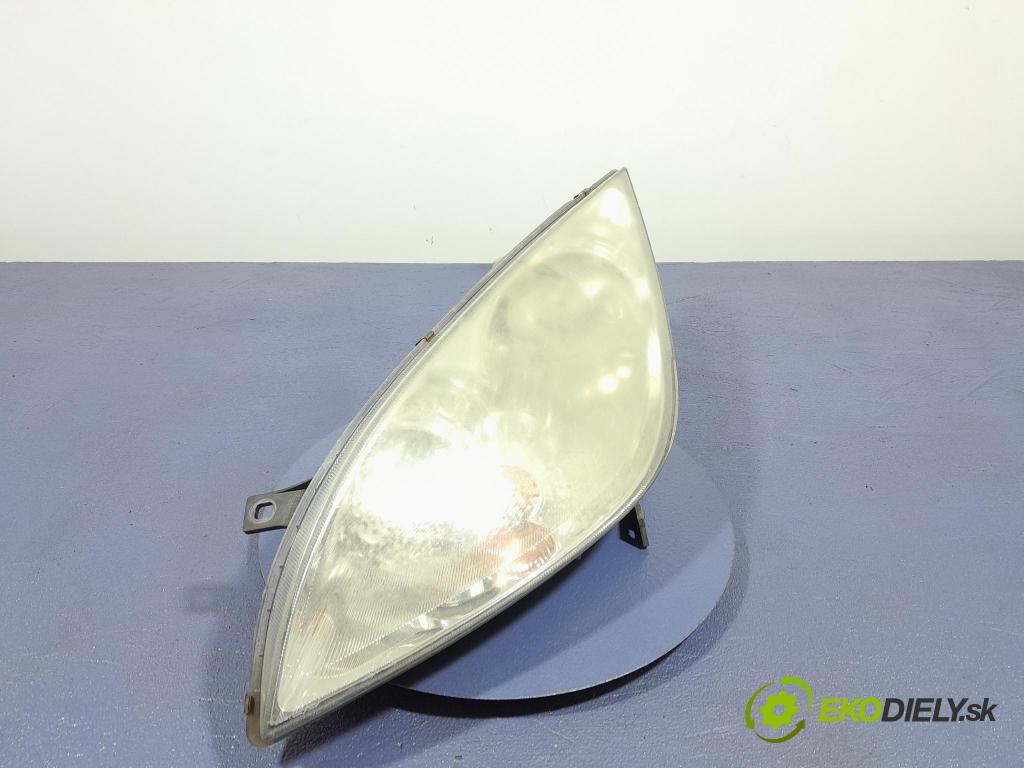 Mitsubishi Colt 2006 Reflektor: Vľavo: 8301A283