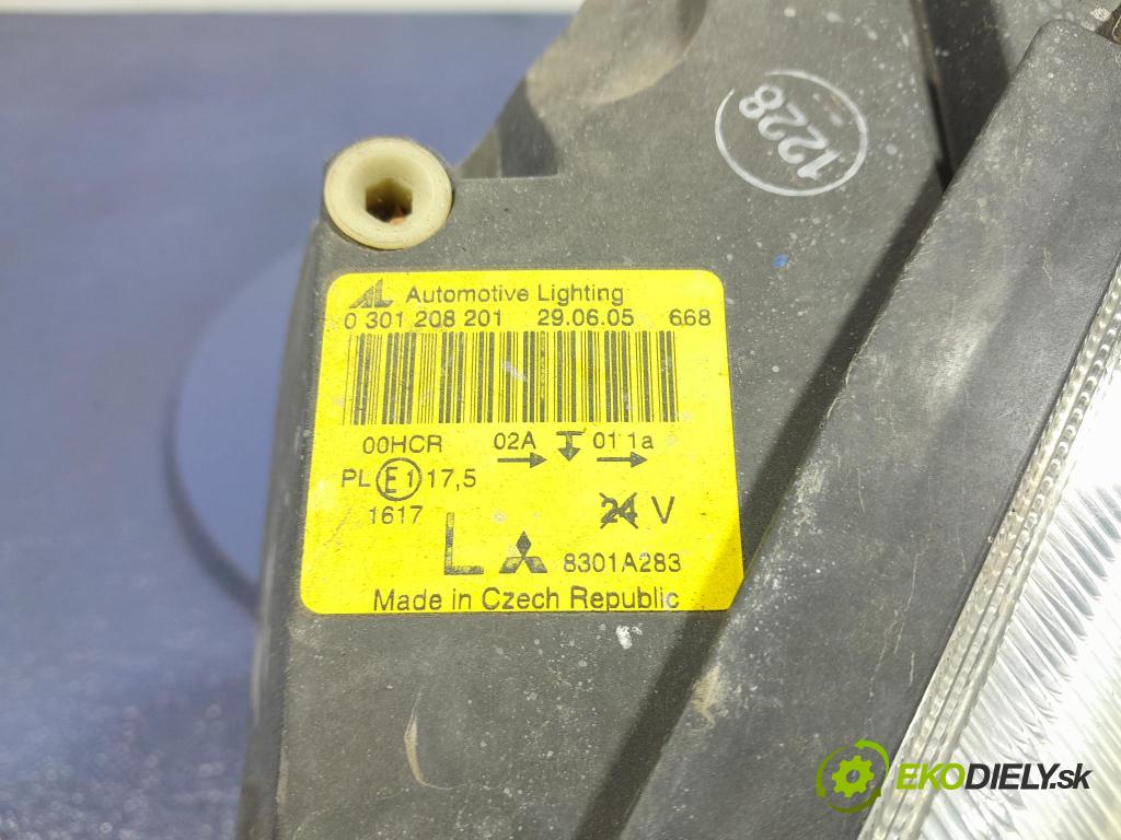 Mitsubishi Colt 2006 Reflektor: Vľavo: 8301A283