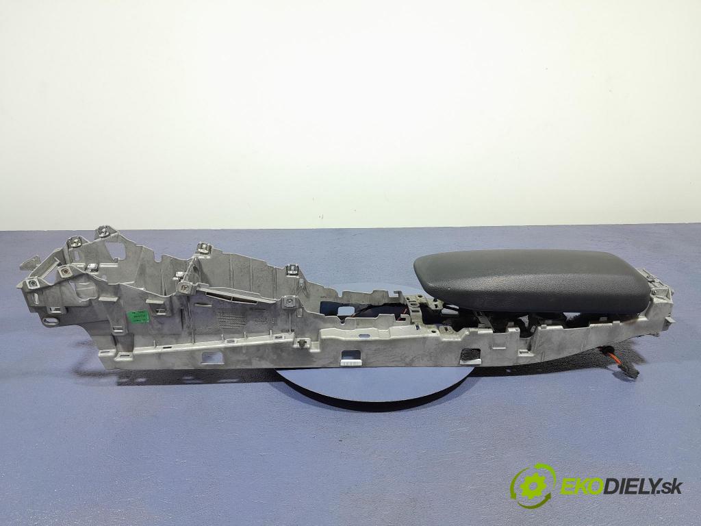 Porsche Cayman 2016 operadlo 99155321101