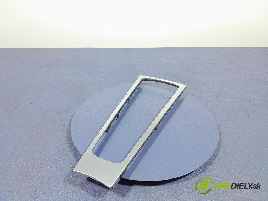 Porsche Cayman 2016 lišta Dekoratívne: Vnútri: 99155326100