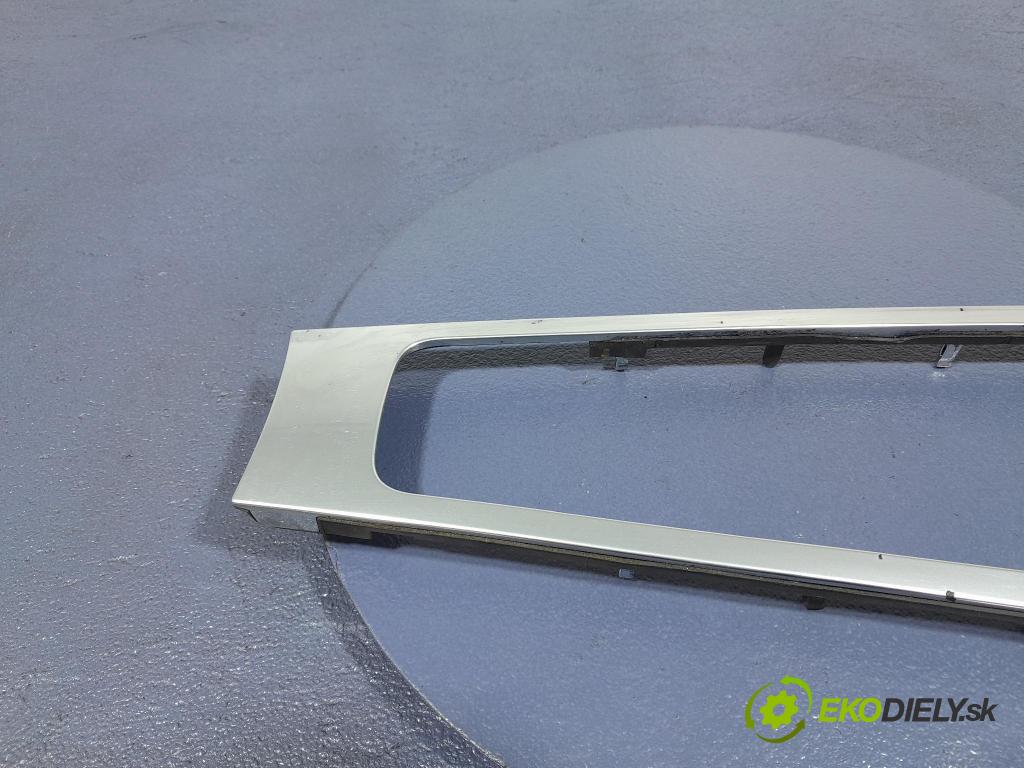 Porsche Cayman 2016 lišta Dekoratívne: Vnútri: 99155326100