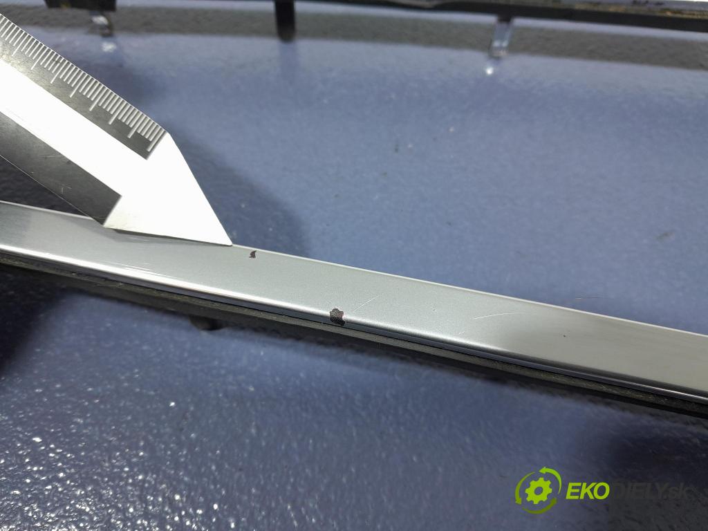 Porsche Cayman 2016 lišta Dekoratívne: Vnútri: 99155326100