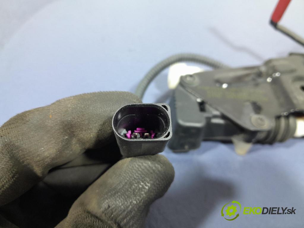 Porsche Cayman 2016 zámok masky: 9P1823501