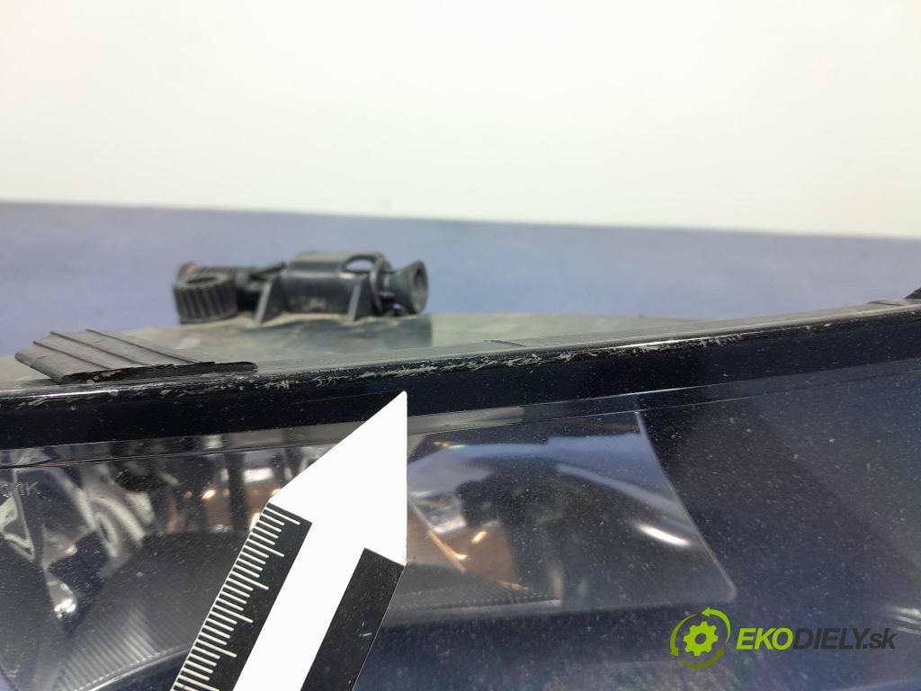 Skoda Fabia 2019 Halogen v pravo: 6V0941700A