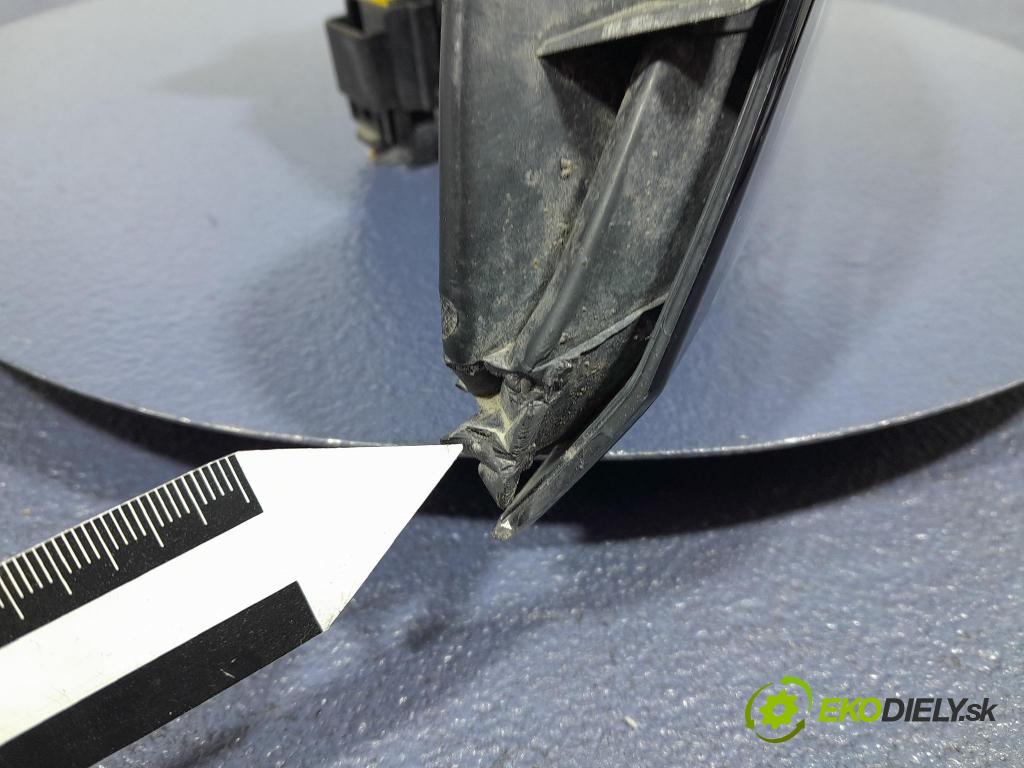 Skoda Fabia 2019 Halogen v pravo: 6V0941700A