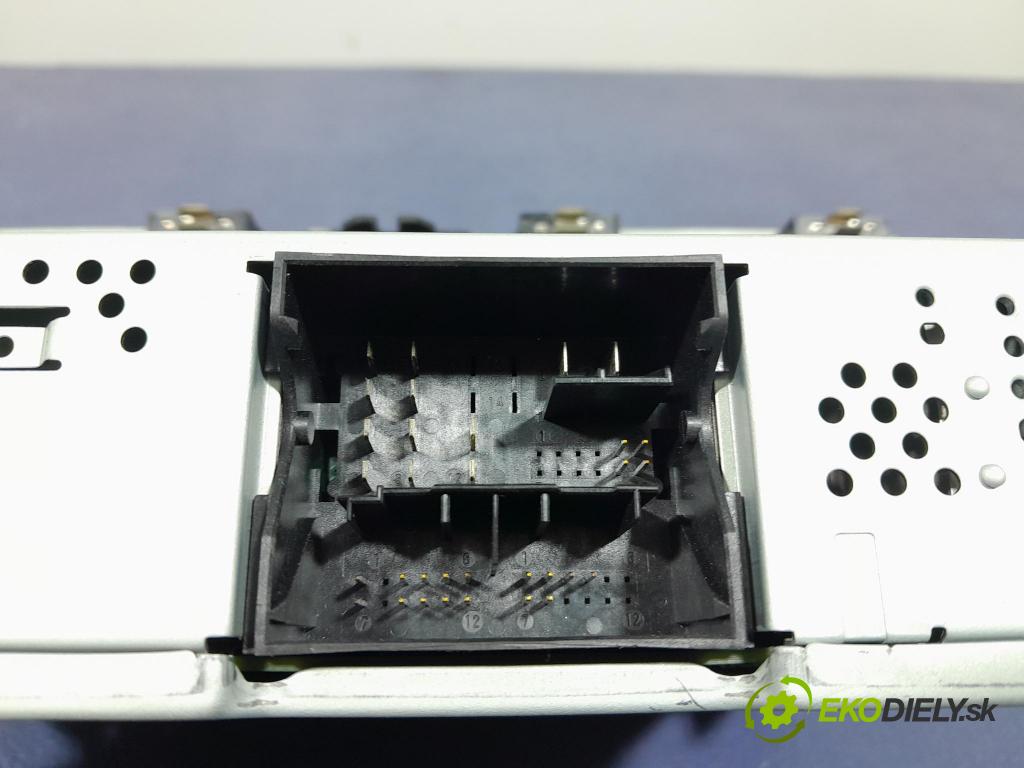 Skoda Fabia 2019 Zobrazit: Rádio: / GPS 6V0035871J