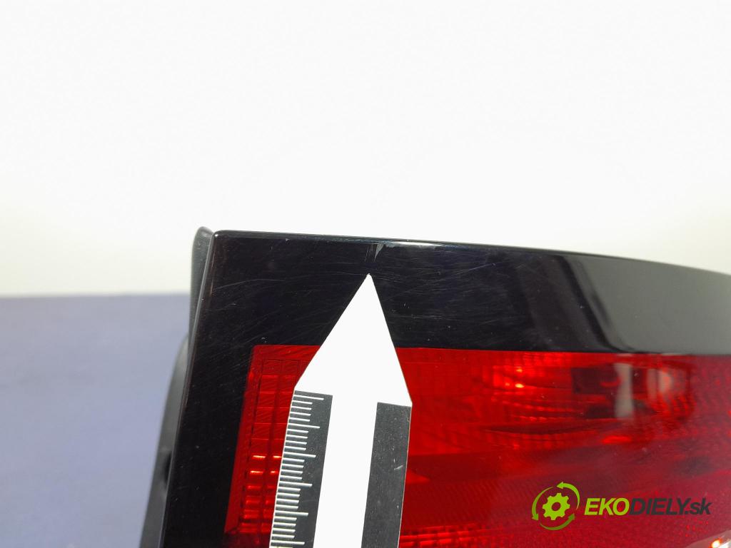 Skoda Fabia 2019 světlo Zad: Práva: Mimo: 6V9945096