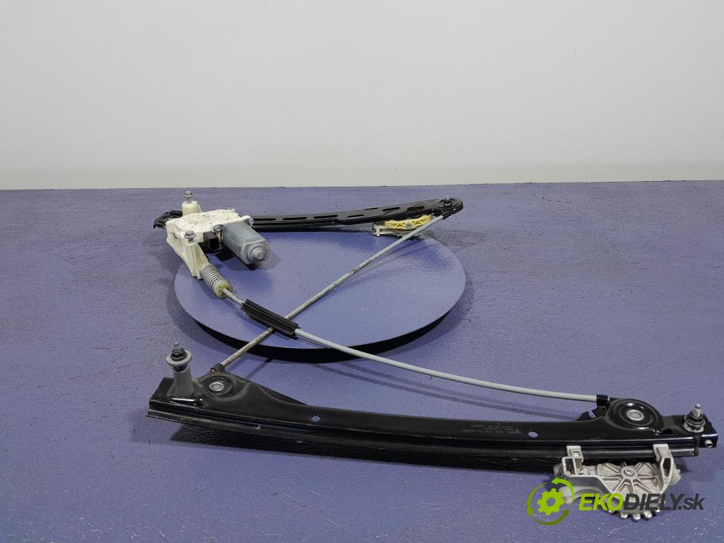 Porsche Cayman 2016 mechanismus stahování Sklenka: před v pravo: 99154207602