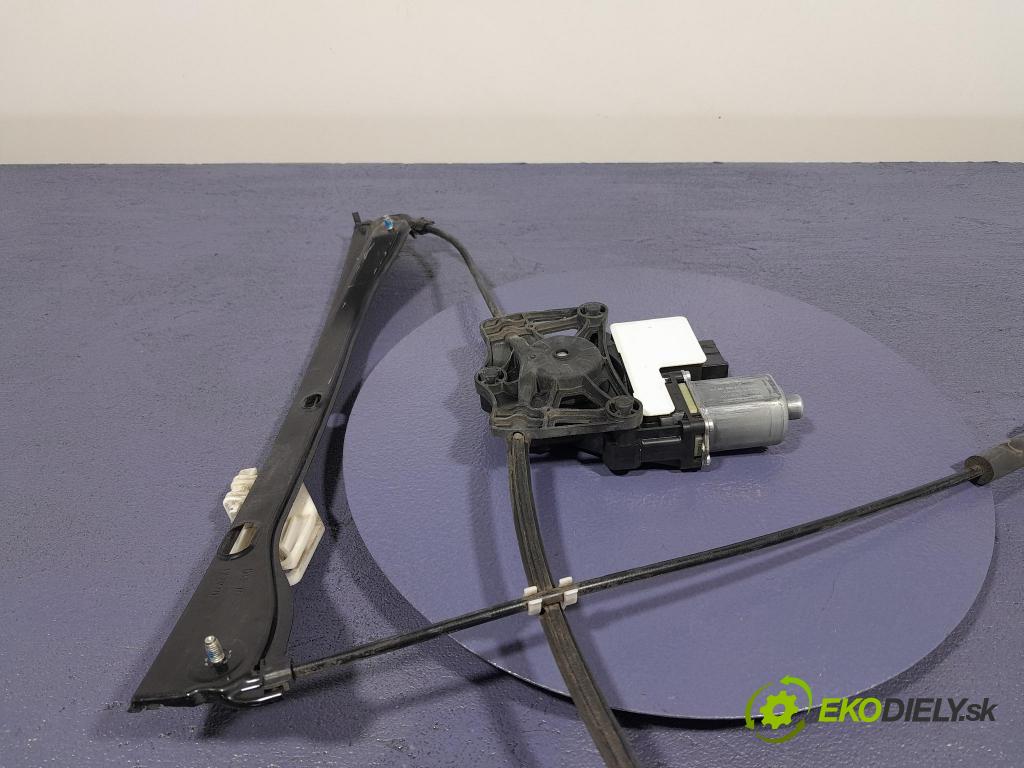 Skoda Fabia 2019 mechanismus stahování Sklenka: před Levý: 2Q2959881C