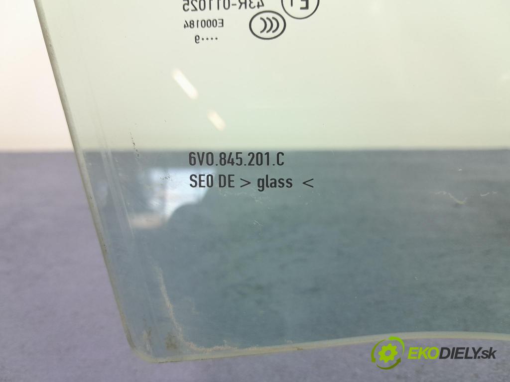 Skoda Fabia 2019 sklo dvere Predné ľavá 6V0845201C