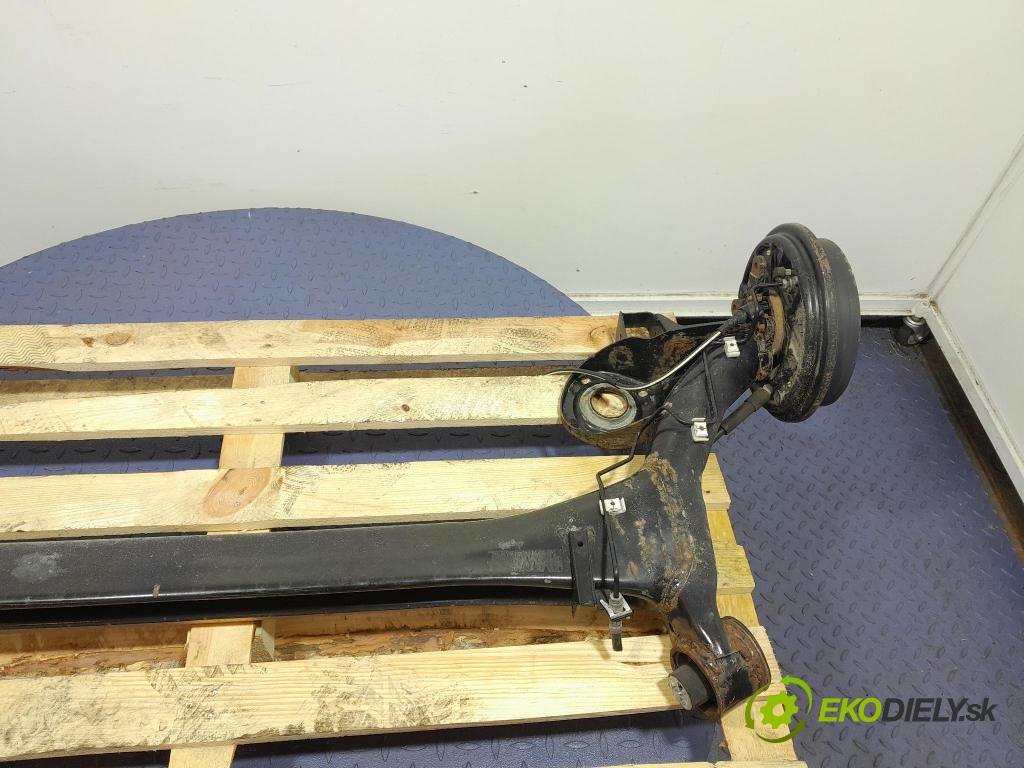 Skoda Fabia 2019 výztuha Pozastavenia: Zad: