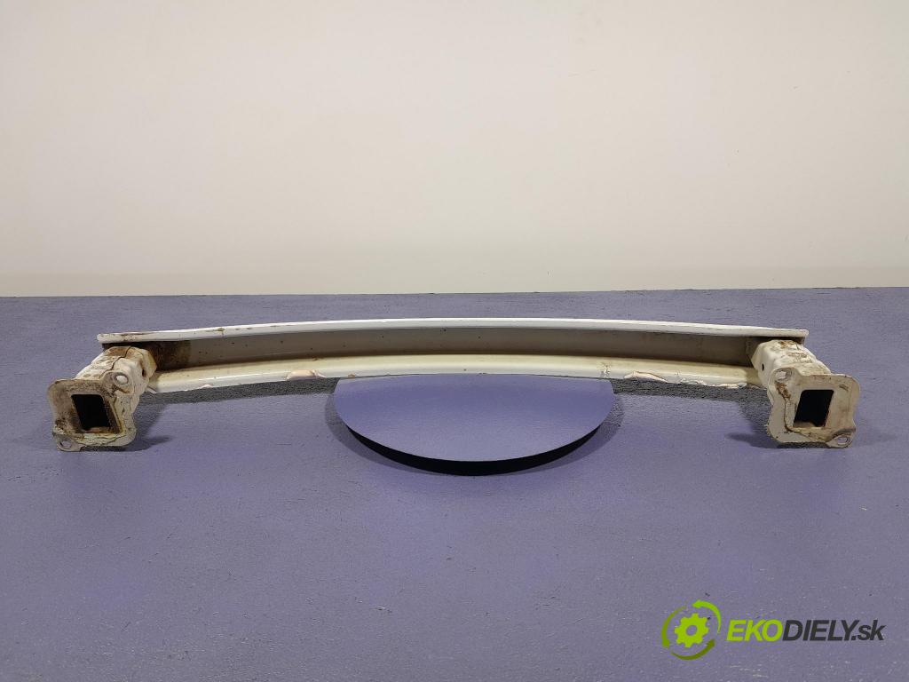 Skoda Fabia 2019 výstuha narazník zad 5V9807305