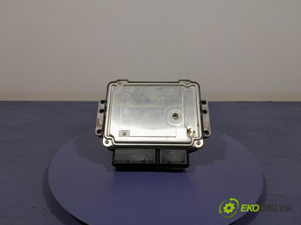 Fiat Doblo 2007 riadiaca jednotka Motor: 51809513