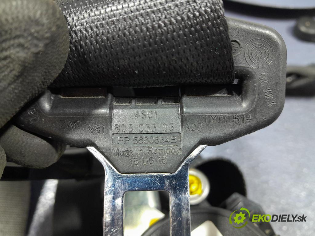 Porsche Cayman 2016 kokpit,pristrojová doska