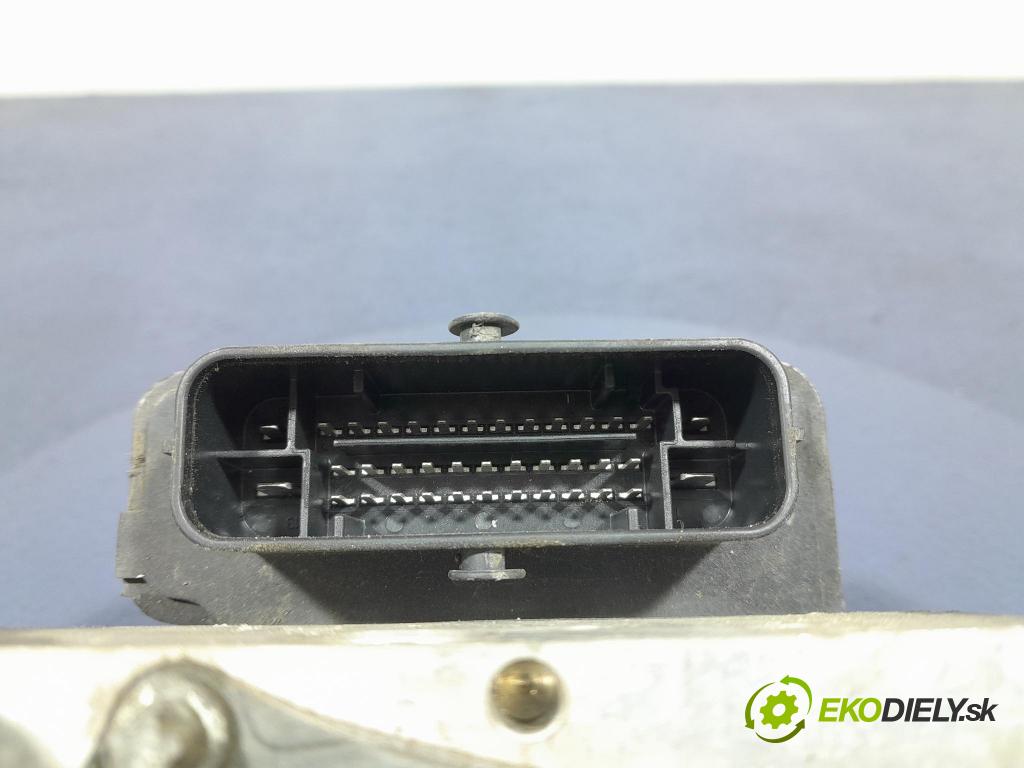 Porsche Cayman 2016 čerpadlo ABS x 982614095A