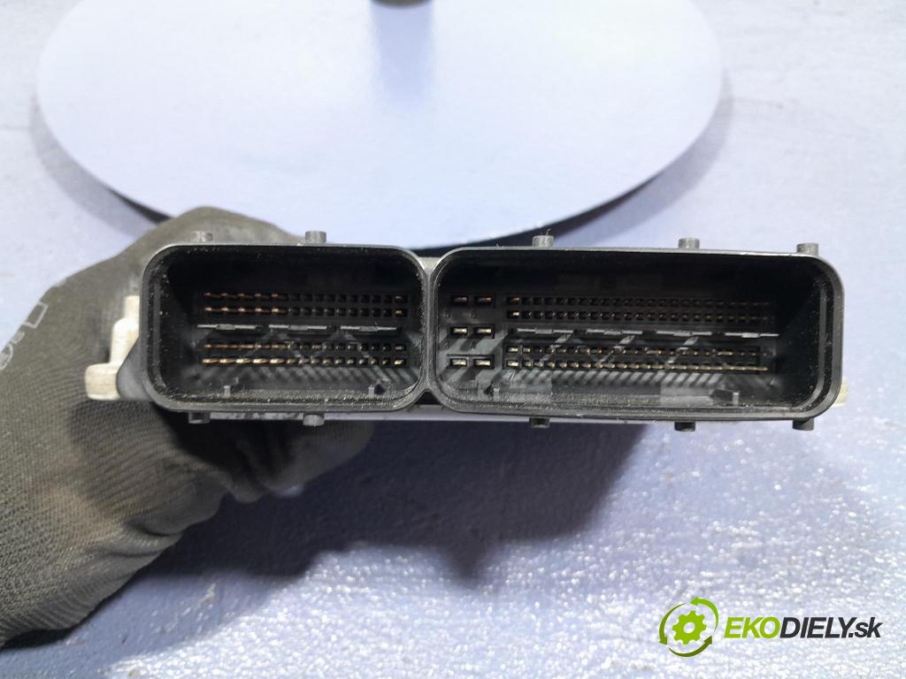 Vw Passat 2006 riadiaca jednotka Motor: 03G906021MR