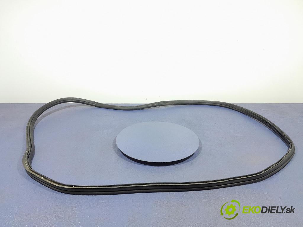 Porsche Cayman 2016 Těsnění: Kryty: kufra: 98151261101