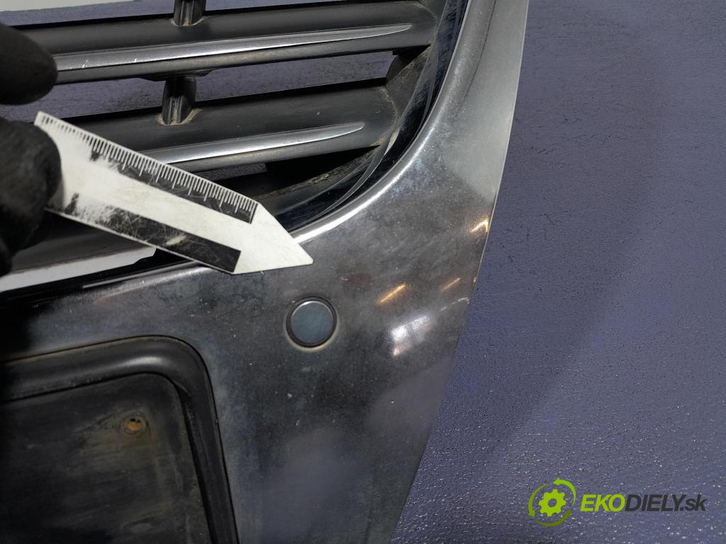 Vw Passat 2006 mřížka / Gril: 3C0853651D