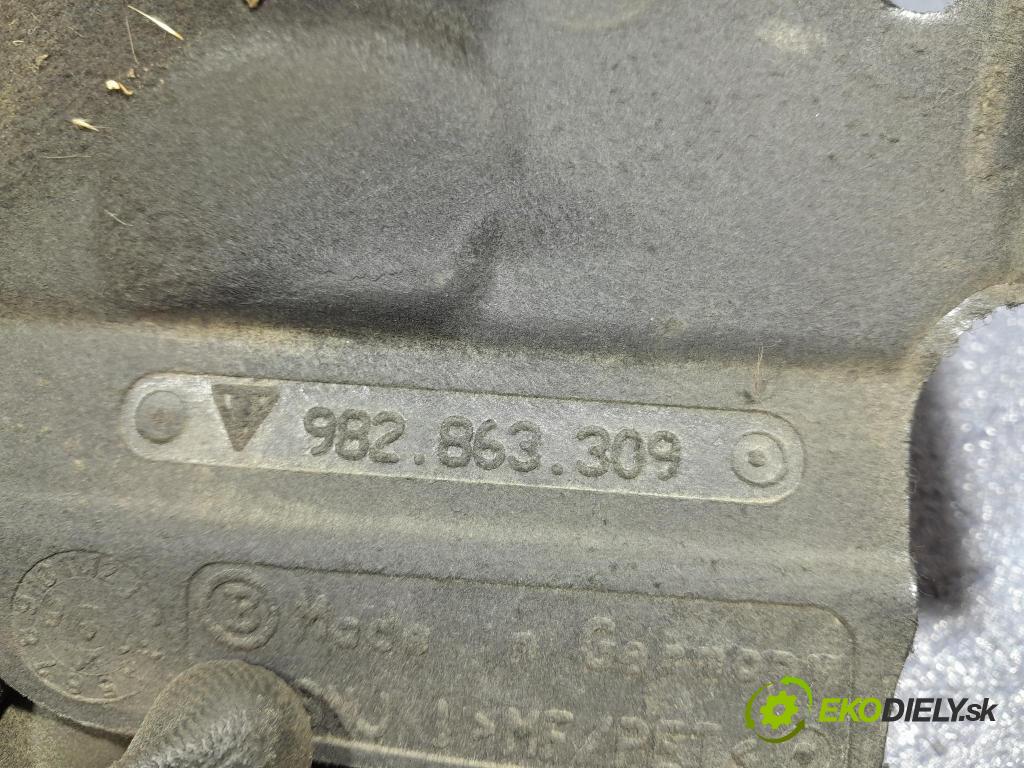 Porsche Cayman 2016 zvuková izolace 982863309