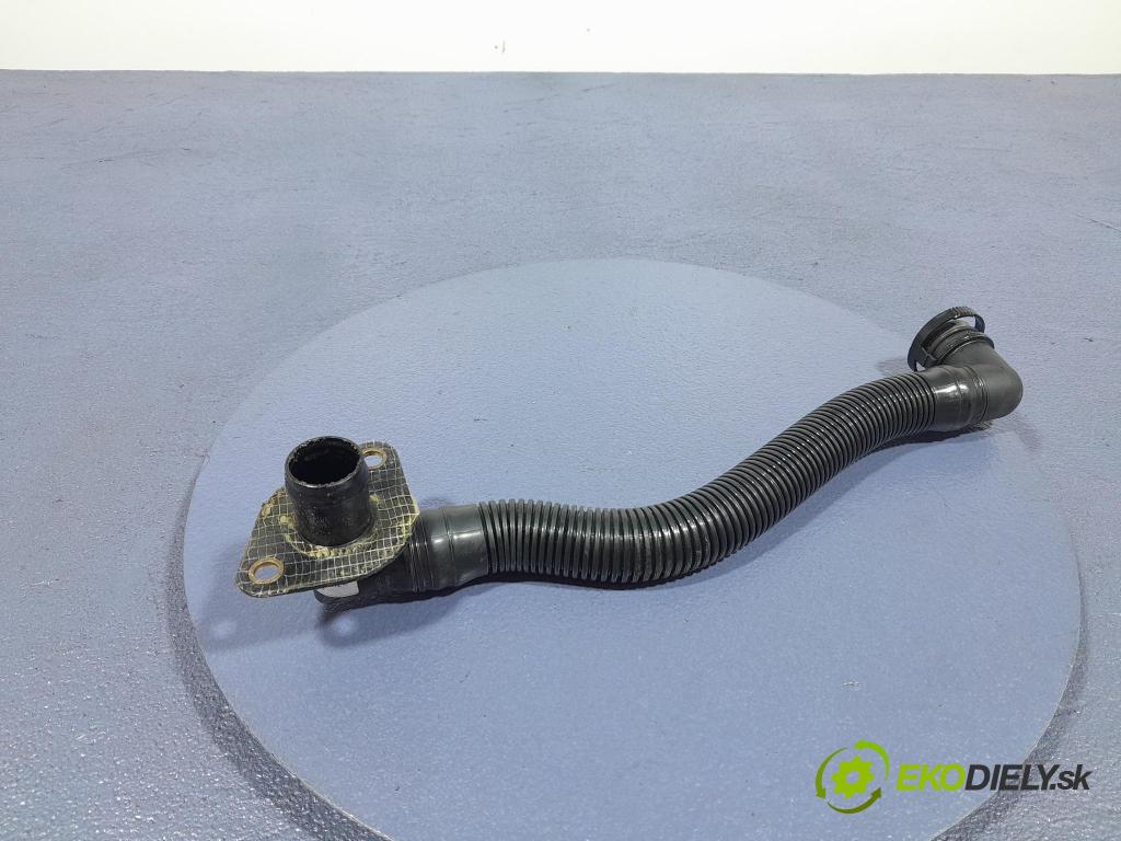 Porsche Cayman 2016 trubka Olejový: 982115653A