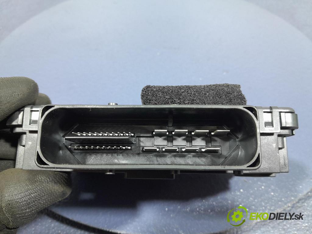 Porsche Cayman 2016 řídící jednotka 99161814505