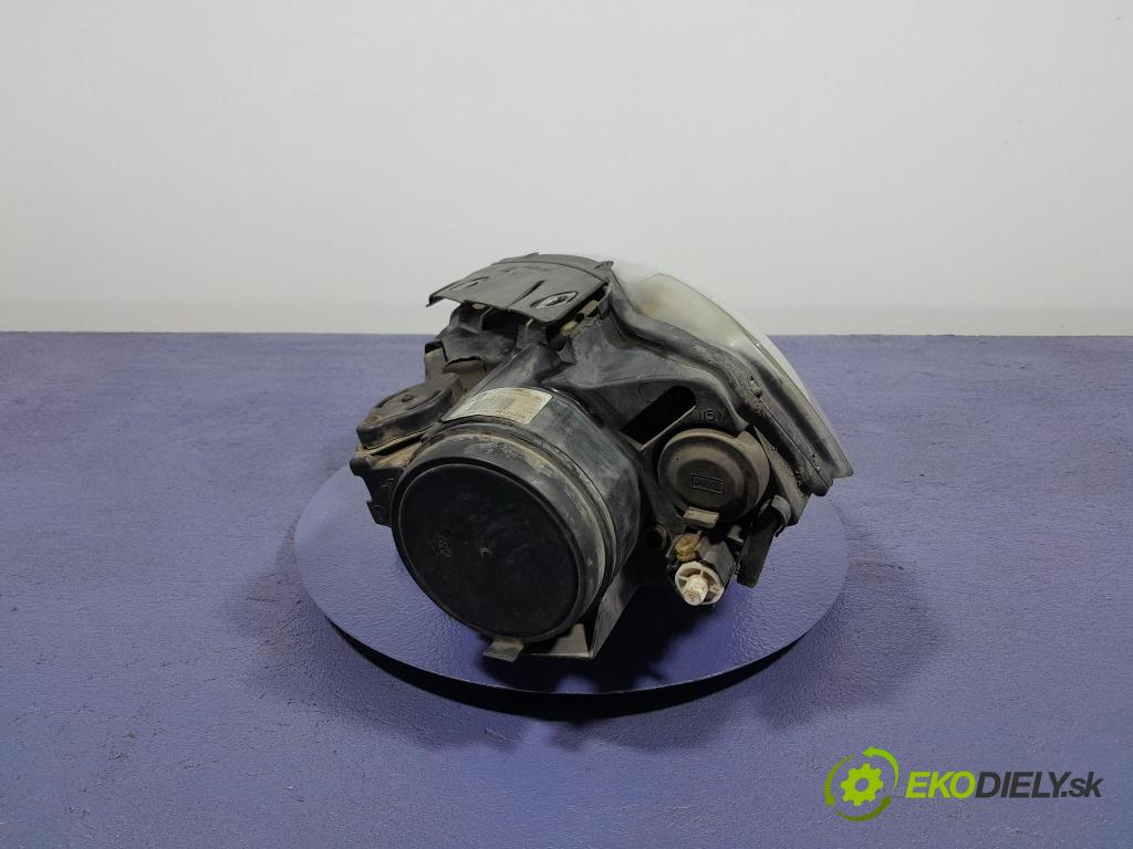 Vw Passat 2006 Reflektor: v pravo: 3C0941006AA