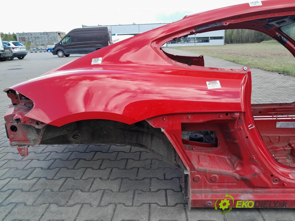 Porsche Cayman 2016 Boční v pravo: 