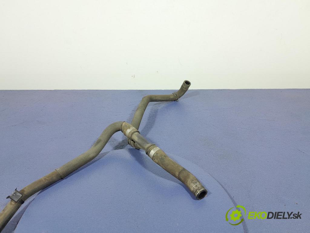 Porsche Cayman 2016 rúrka Chladič: 982121049