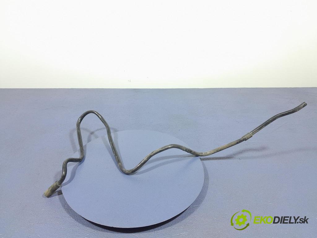 Porsche Cayman 2016 rúrka Vzduch: 99120136103