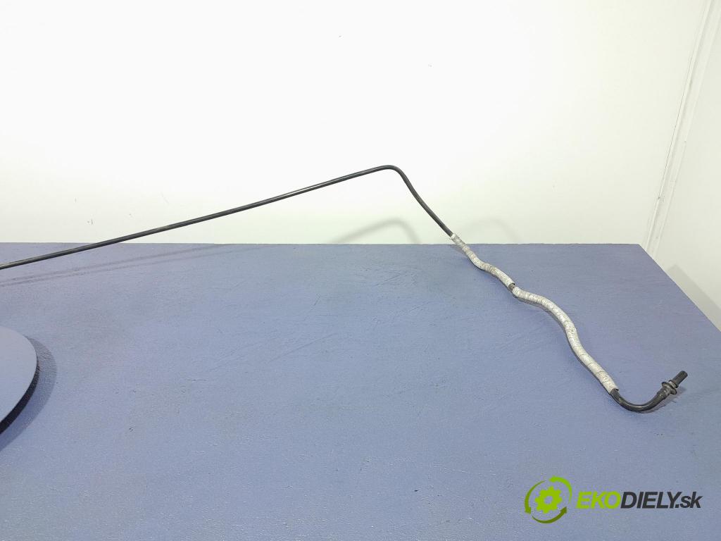 Porsche Cayman 2016 rúrka paliva 9P2201850