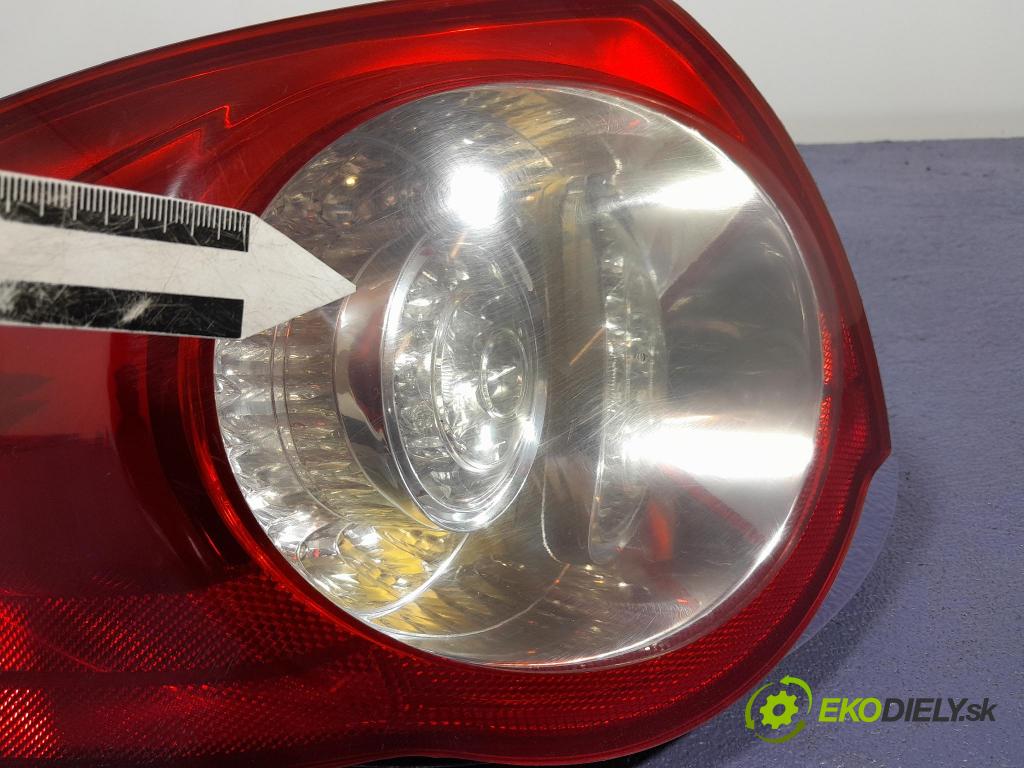 Vw Passat 2006 svetlo / reflektor zad ľavá Vonkajsia: