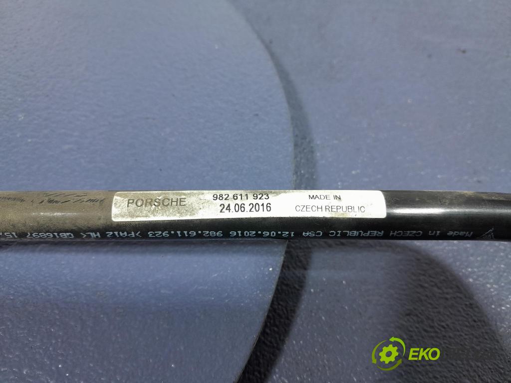 Porsche Cayman 2016 rúrka Vzduch: 99135557102