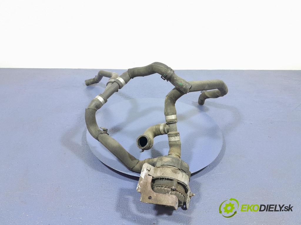 Porsche Cayman 2016 čerpadlo Voda: 04L965567