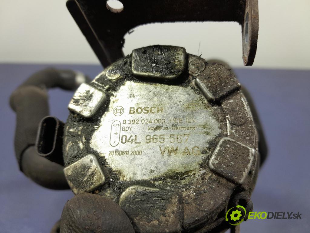 Porsche Cayman 2016 čerpadlo Voda: 04L965567