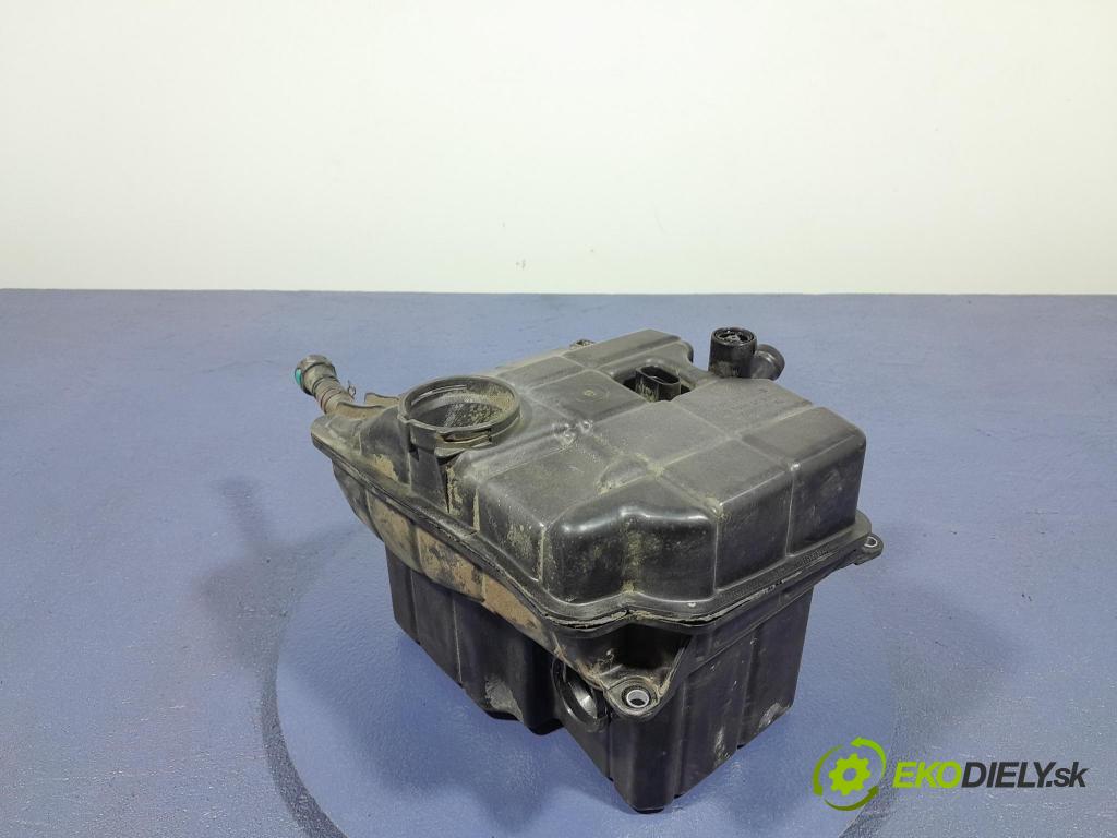 Porsche Cayman 2016 nádržka Kompenzačné: 982121407B