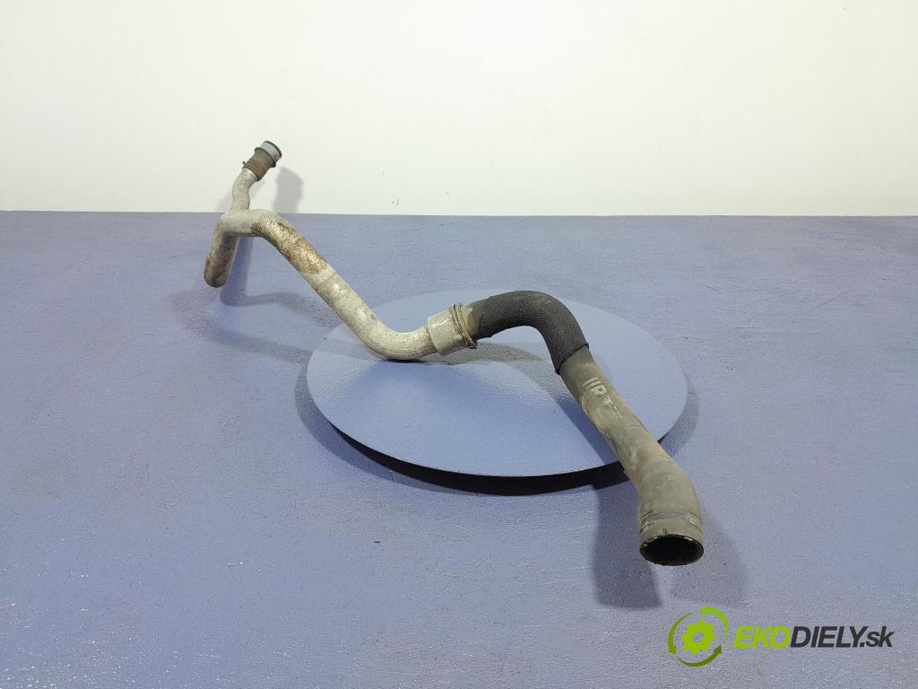 Porsche Cayman 2016 rúrka Chladič: 99110601602