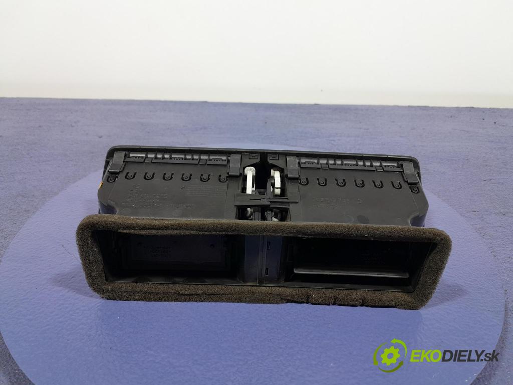 Vw Passat 2006 GRIDS: Prúd vzduchu: Vzduch: 3C1819728E